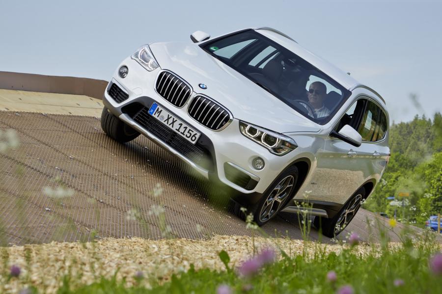  BMW X1 xDrive2.5d xLine 2015 года  (фото 27 из 30)